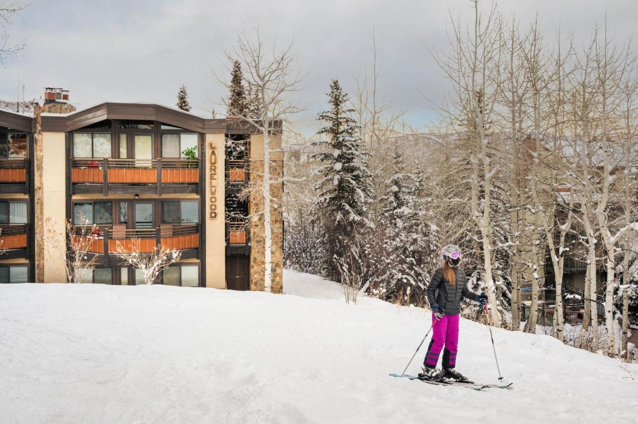 Laurelwood Condominiums 401 Сноумас Вилидж Екстериор снимка